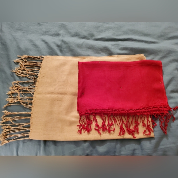 Set of 2 Scarves - Picture 1 of 3
